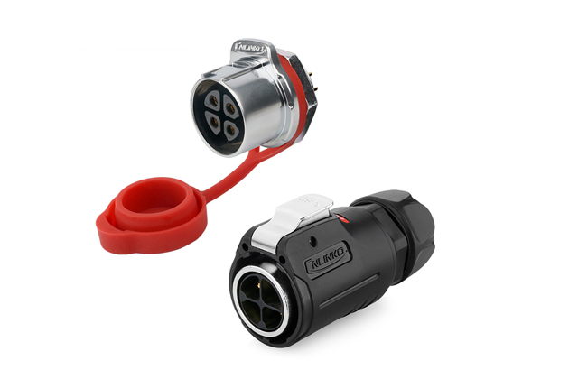 電源連接器